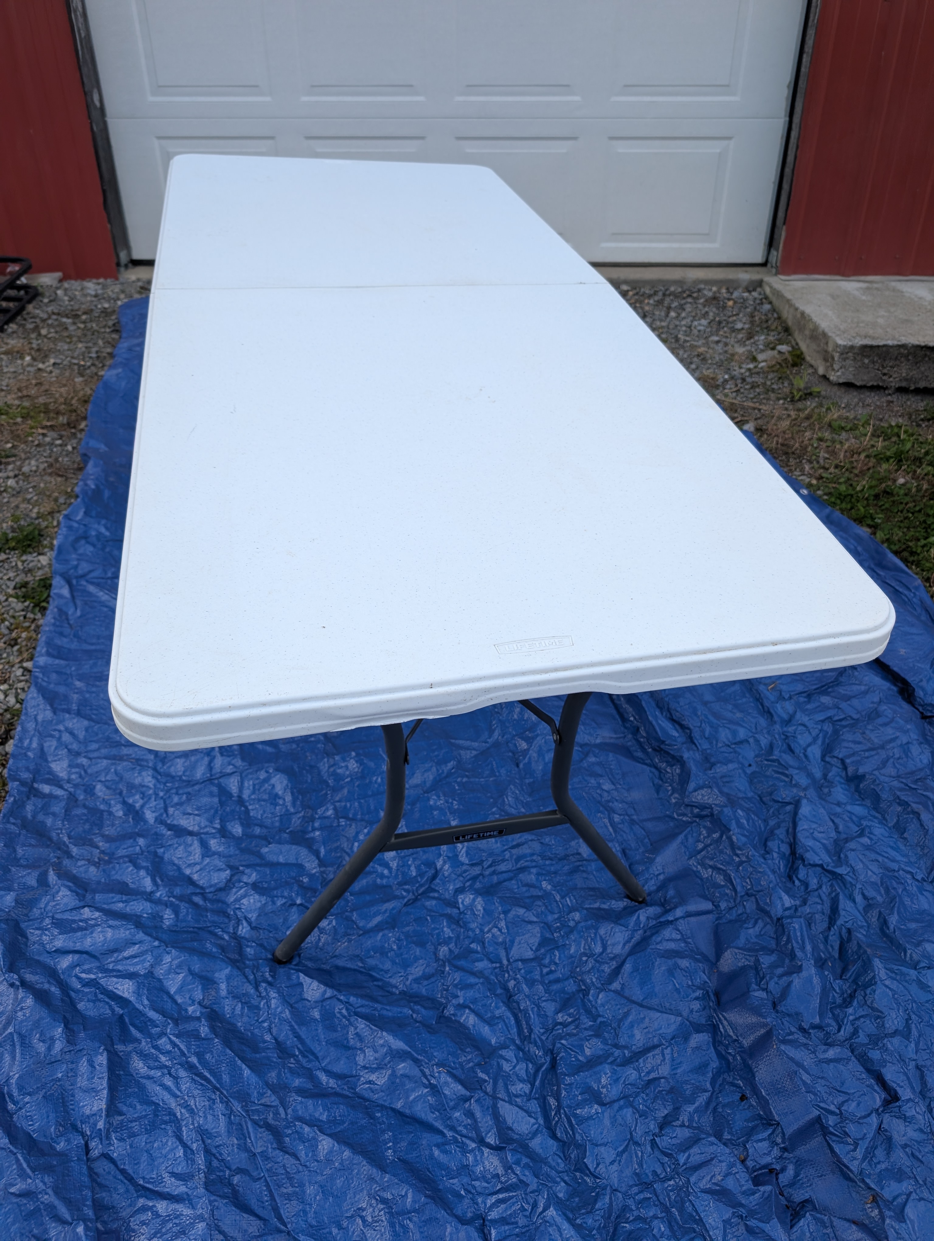Large table (for special events only)